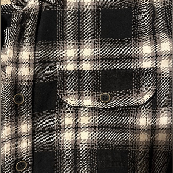 EUC~Men’s Plaid Flannel Shirt - Picture 3 of 8